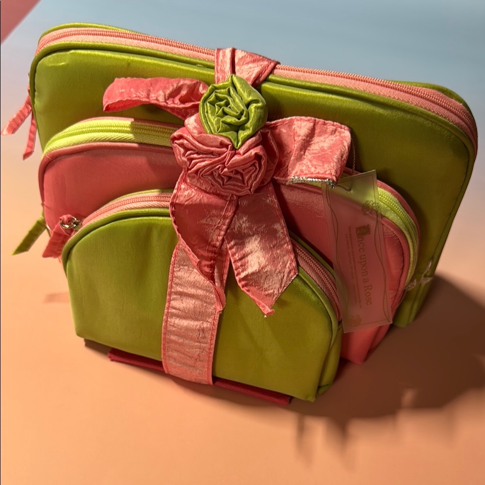Once Upon A Rose Pink and Green Women's Bag Set NWT